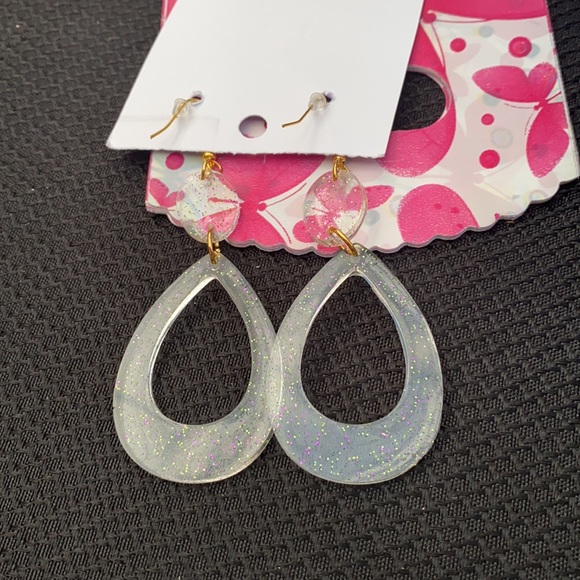 Earrings 💎 - Picture 2 of 2